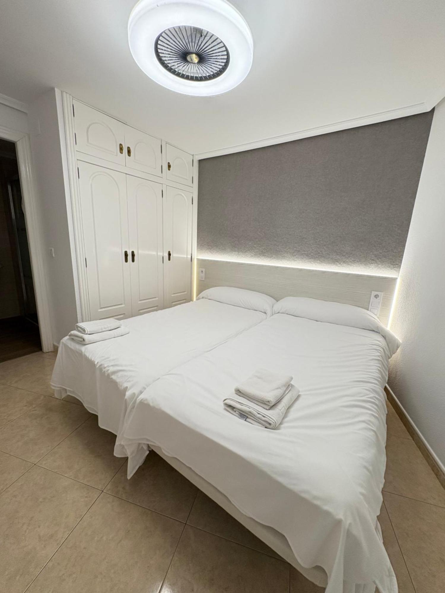 Apartamentos Carmela Benidorm Eksteriør bilde